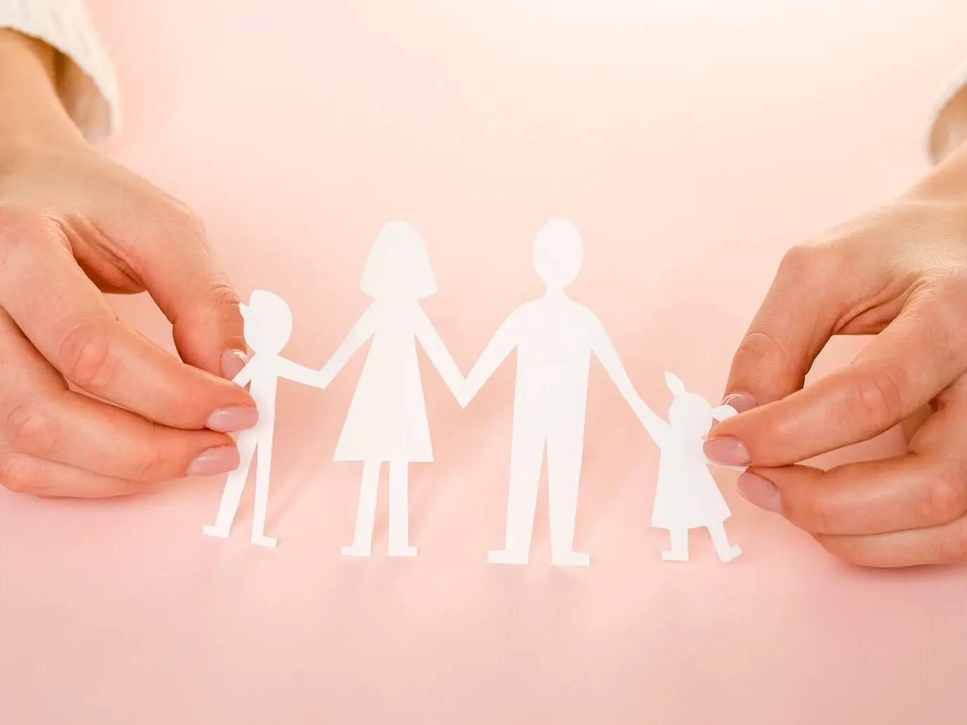 Draufsicht auf eine niedliche Familienkonzept-Anordnung